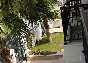 فيلات شبه منفصلة 3 + 1 في وسط كاميوفا ، كيمير 300 متر من البحر