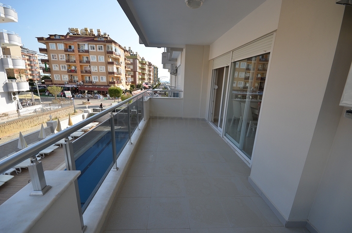 شقق فسيحة 2 + 1 في أوبا