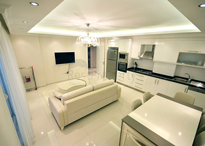 شقق فسيحة 2 + 1 في أوبا