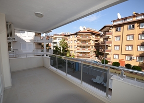 شقق فسيحة 2 + 1 في أوبا