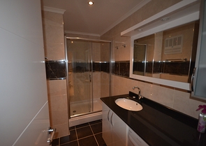 شقق فسيحة 2 + 1 في أوبا