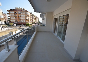 شقق فسيحة 2 + 1 في أوبا