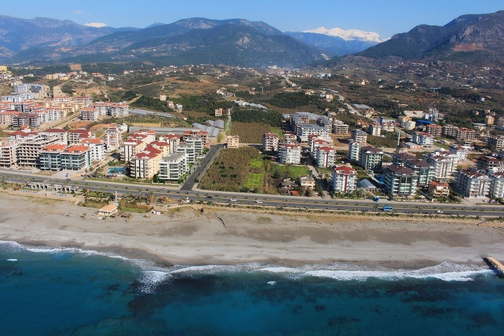 شقق في كاستيل - الانيا على البحر مباشرة