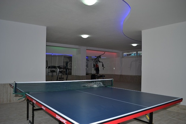 مجمع فاخر في محمودلار