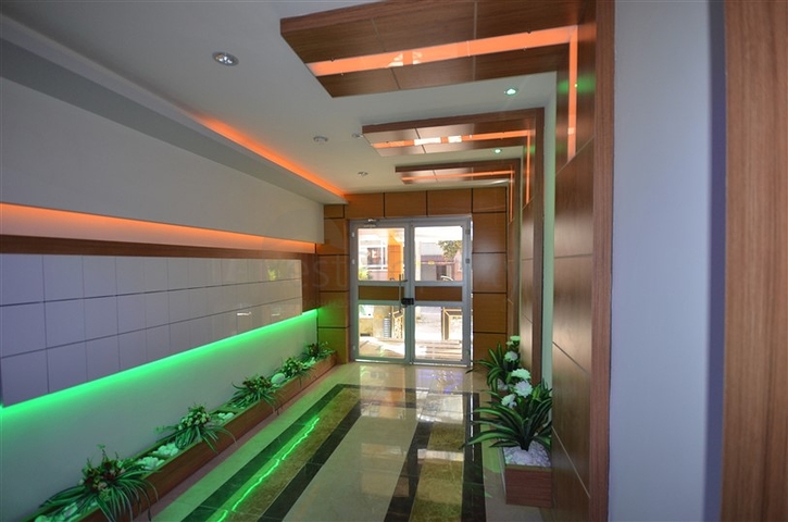 مجمع فاخر في قلب الانيا 