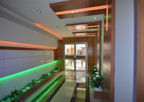 مجمع فاخر في قلب الانيا 