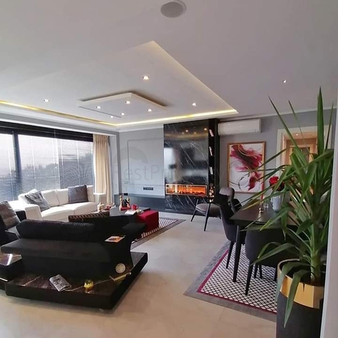 مجمع فيلات وشقق بتصميم فاخر وبأحدث التقنيات في مركز المدينة السياحية ألانيا