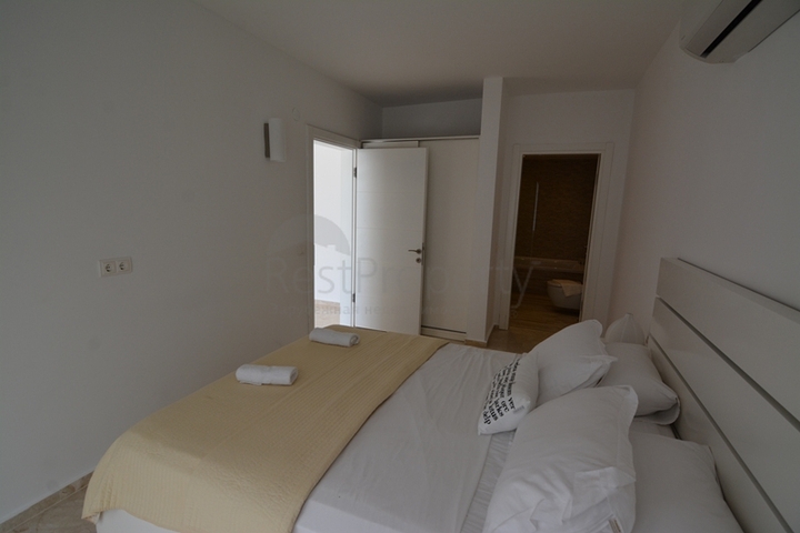 فيلا فاخرة 5 + 1 في أوفاجيك ، فتحية