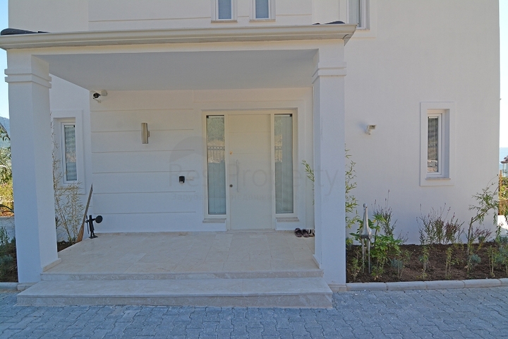 فيلا فاخرة 5 + 1 في أوفاجيك ، فتحية