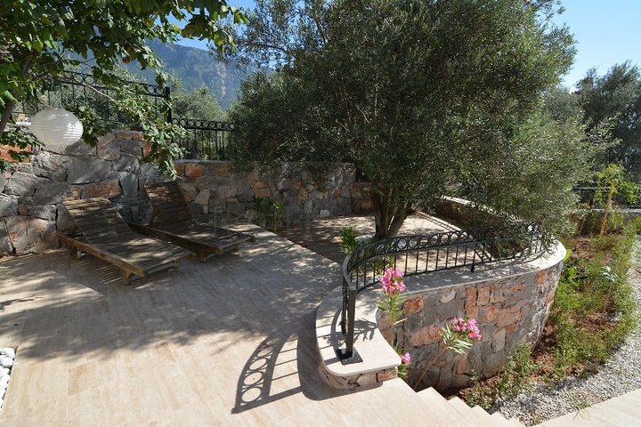 فيلا فاخرة 5 + 1 في أوفاجيك ، فتحية