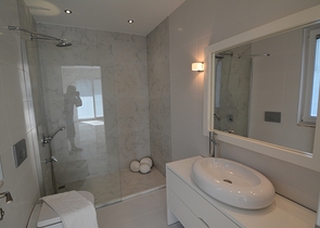 فيلا فاخرة 5 + 1 في أوفاجيك ، فتحية