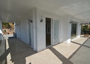 فيلا فاخرة 5 + 1 في أوفاجيك ، فتحية