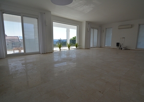 فيلا فاخرة 5 + 1 في أوفاجيك ، فتحية