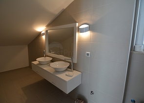 فيلا فاخرة 5 + 1 في أوفاجيك ، فتحية