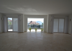 فيلا فاخرة 5 + 1 في أوفاجيك ، فتحية