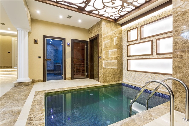 فيلات فاخرة فاخرة في كيمير