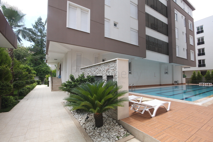 شقة بتخطيط 2+1 في منطقة كونيالتي – أنطاليا