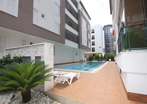 شقة بتخطيط 2+1 في منطقة كونيالتي – أنطاليا