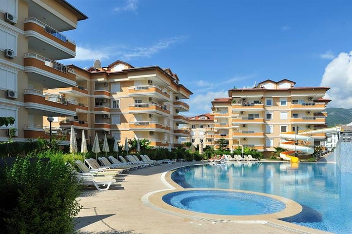 شقق ضمن مجمع فاخر في أوبا / ألانيا 