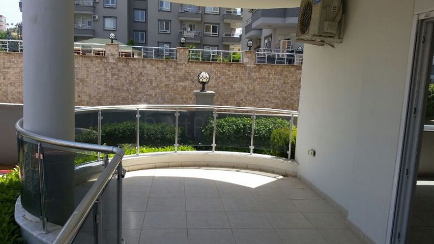 شقق غرفتين وصالة ضمن منطقة سكنية راقية في اوبا / الانيا 