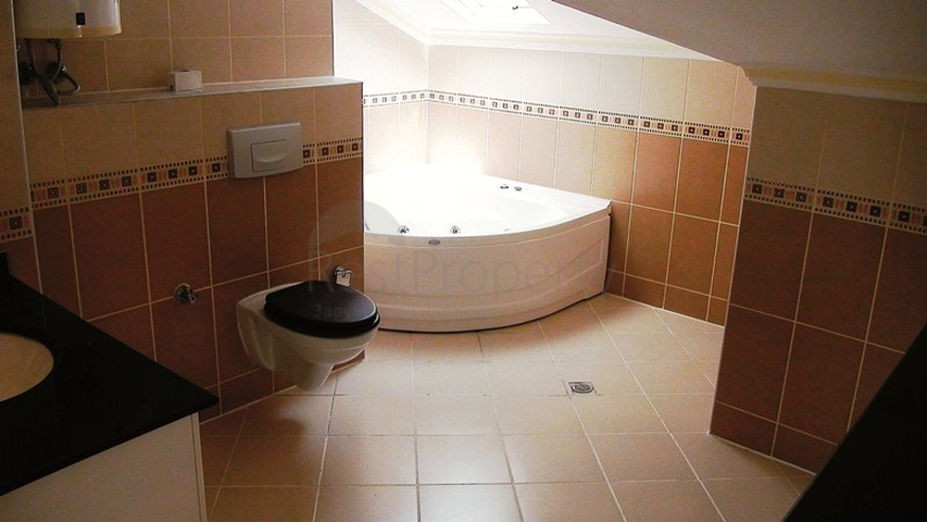 مجمع راق باطلالات بحرية في ديمرتاش / الانيا 