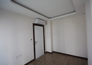 مشروع راقٍ في كونيالتي بجانب قناة بوكاي وبستان البرتقال في أنطاليا