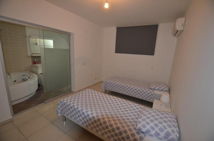 مجمع فاخر واطلالة بحرية ساحرة -بنتهاوس غرفتين وصالة في كوناكليه / الانيا 