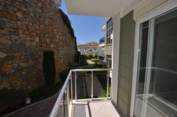 مجمع فاخر واطلالة بحرية ساحرة -بنتهاوس غرفتين وصالة في كوناكليه / الانيا 