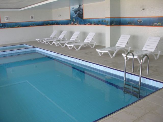 مجمع فاخر واطلالة بحرية ساحرة -بنتهاوس غرفتين وصالة في كوناكليه / الانيا 