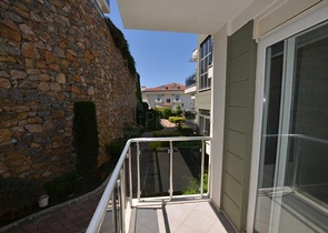 مجمع فاخر واطلالة بحرية ساحرة -بنتهاوس غرفتين وصالة في كوناكليه / الانيا 