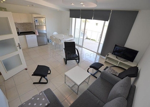 مجمع فاخر واطلالة بحرية ساحرة -بنتهاوس غرفتين وصالة في كوناكليه / الانيا 