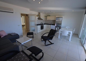 مجمع فاخر واطلالة بحرية ساحرة -بنتهاوس غرفتين وصالة في كوناكليه / الانيا 