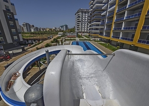 مشروع فاخر بالمراحل النهائية من البناء في منطقة محمودلار – ألانيا