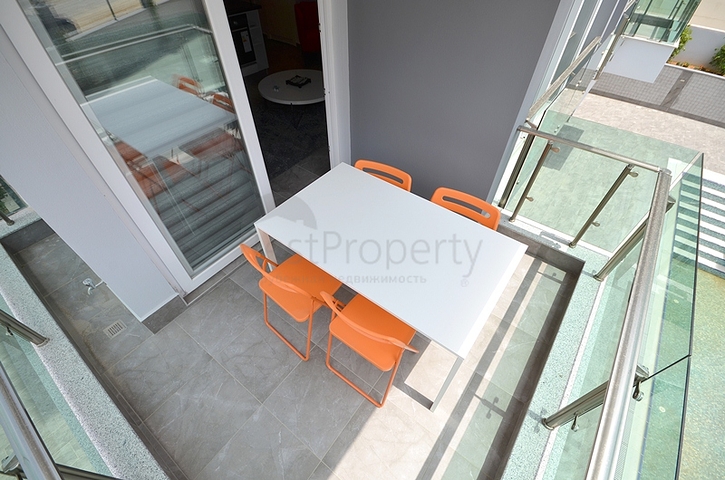 تصميم عصري وحديث - شقة غرفة وصالة مفروشة ضمن مجمع سكني في اوبا / الانيا 