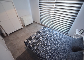 تصميم عصري وحديث - شقة غرفة وصالة مفروشة ضمن مجمع سكني في اوبا / الانيا 