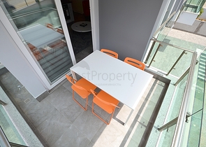 تصميم عصري وحديث - شقة غرفة وصالة مفروشة ضمن مجمع سكني في اوبا / الانيا 