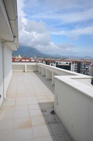 دوبلكس ثلاث غرف وصالة في منطقة جيكجلي / الانيا 