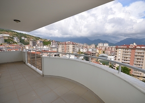 دوبلكس ثلاث غرف وصالة في منطقة جيكجلي / الانيا 