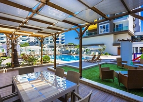 مشروع إستثماري حديث الإنشاء  في منطقة محمودلار – ألانيا