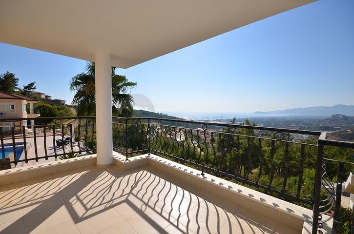 مجمع فيلات منفصة جميلة في منطقة كارجي جاك – ألانيا