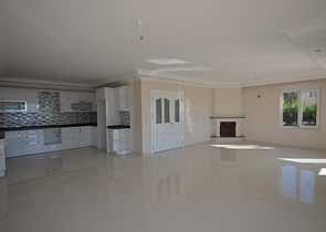 مجمع فيلات منفصة جميلة في منطقة كارجي جاك – ألانيا