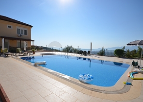 مجمع فيلات منفصة جميلة في منطقة كارجي جاك – ألانيا