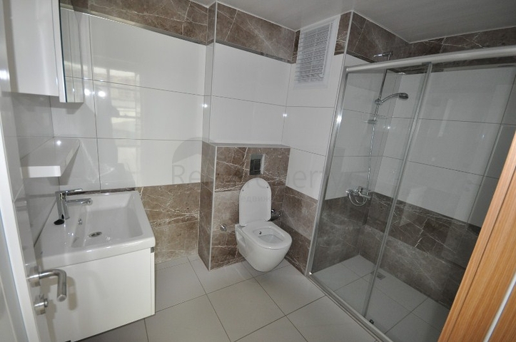 شقة مميزة غرفتين وصالة ضمن مجمع بخدمات خمس نجوم في جيكجلي / الانيا 