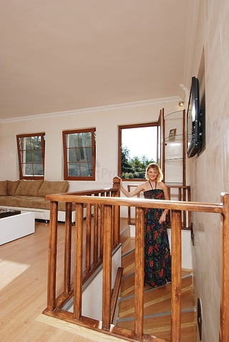 فيلا بتصميم رائع وموقع متميز 