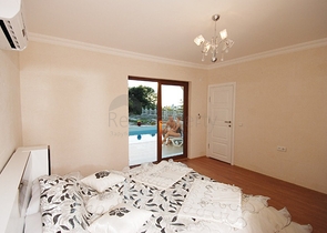 فيلا بتصميم رائع وموقع متميز 