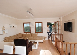 فيلا بتصميم رائع وموقع متميز 