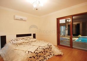 فيلا بتصميم رائع وموقع متميز 