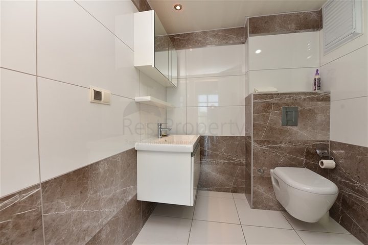 شقة مؤثثة ضمن مجمع فاخر في منطقة جيكجيلي من ألانيا