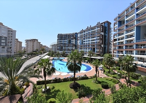 شقة مؤثثة ضمن مجمع فاخر في منطقة جيكجيلي من ألانيا