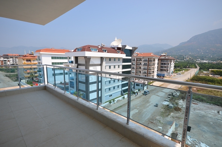 اطلالة بحر - دوبلكس عائلية واسعة - منطقة كاستل / الانيا 